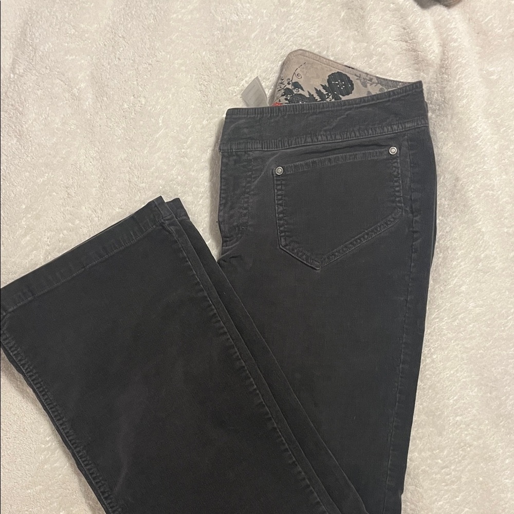 The North Face Women's Charcoal corduroy pants